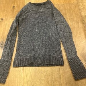 Lululemon Grey Long Sleeve Size 4